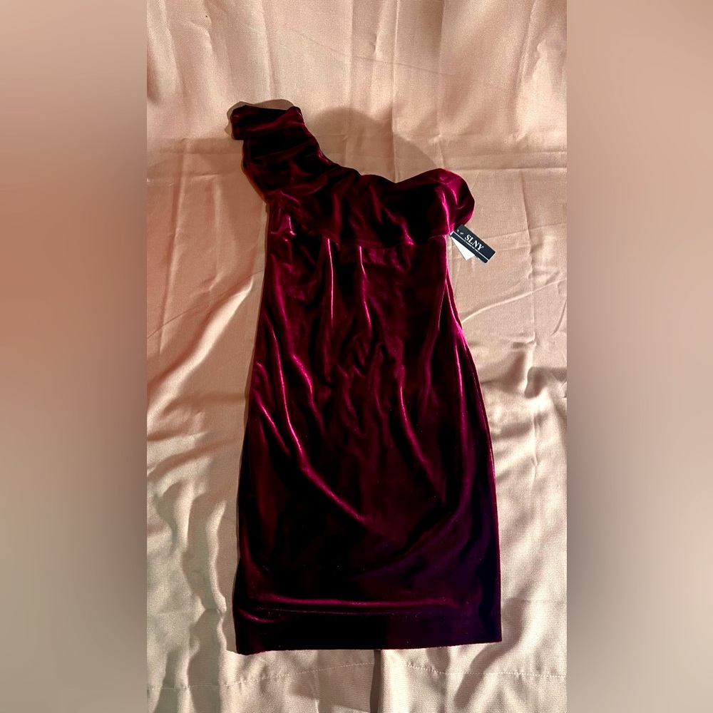 SLNY One shoulder wine velvet dress size 10